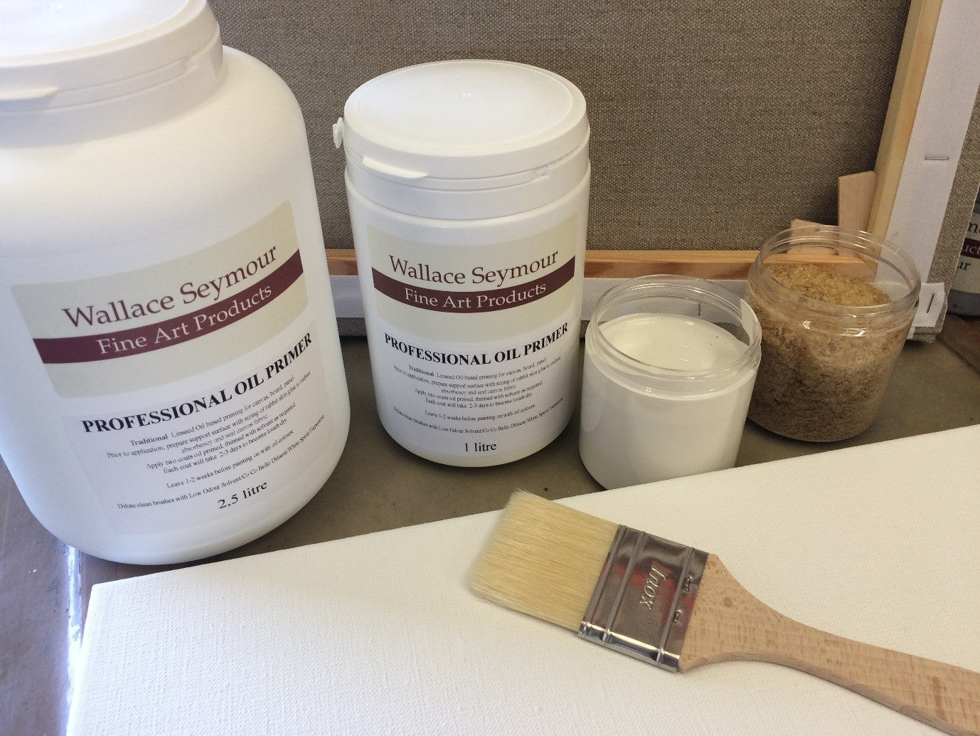 Oil store paint primer